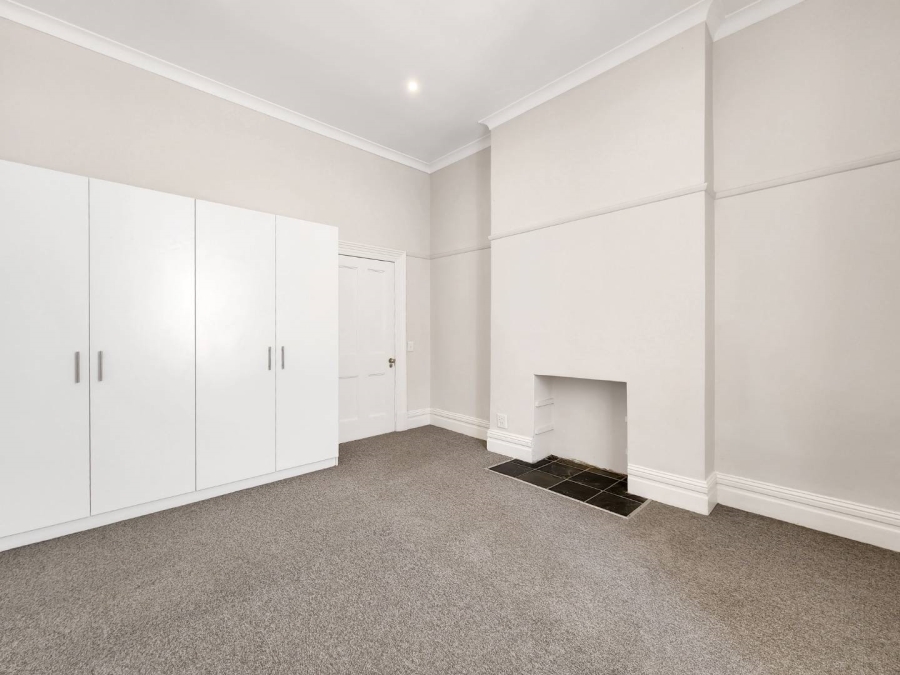 To Let 3 Bedroom Property for Rent in Sea Point Western Cape